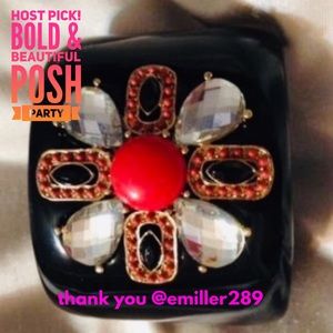 :: Stella & Dot Maltese Cuff